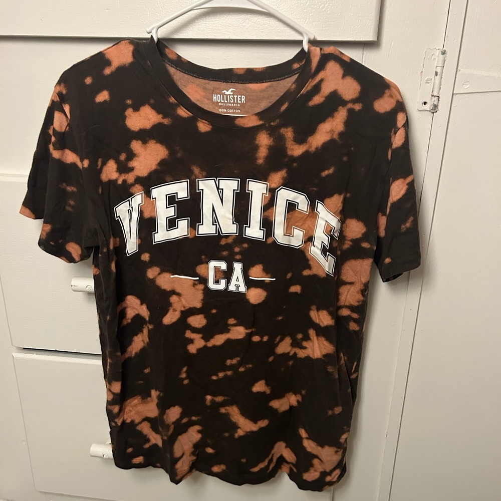 Hollister Womans Graphic Tee